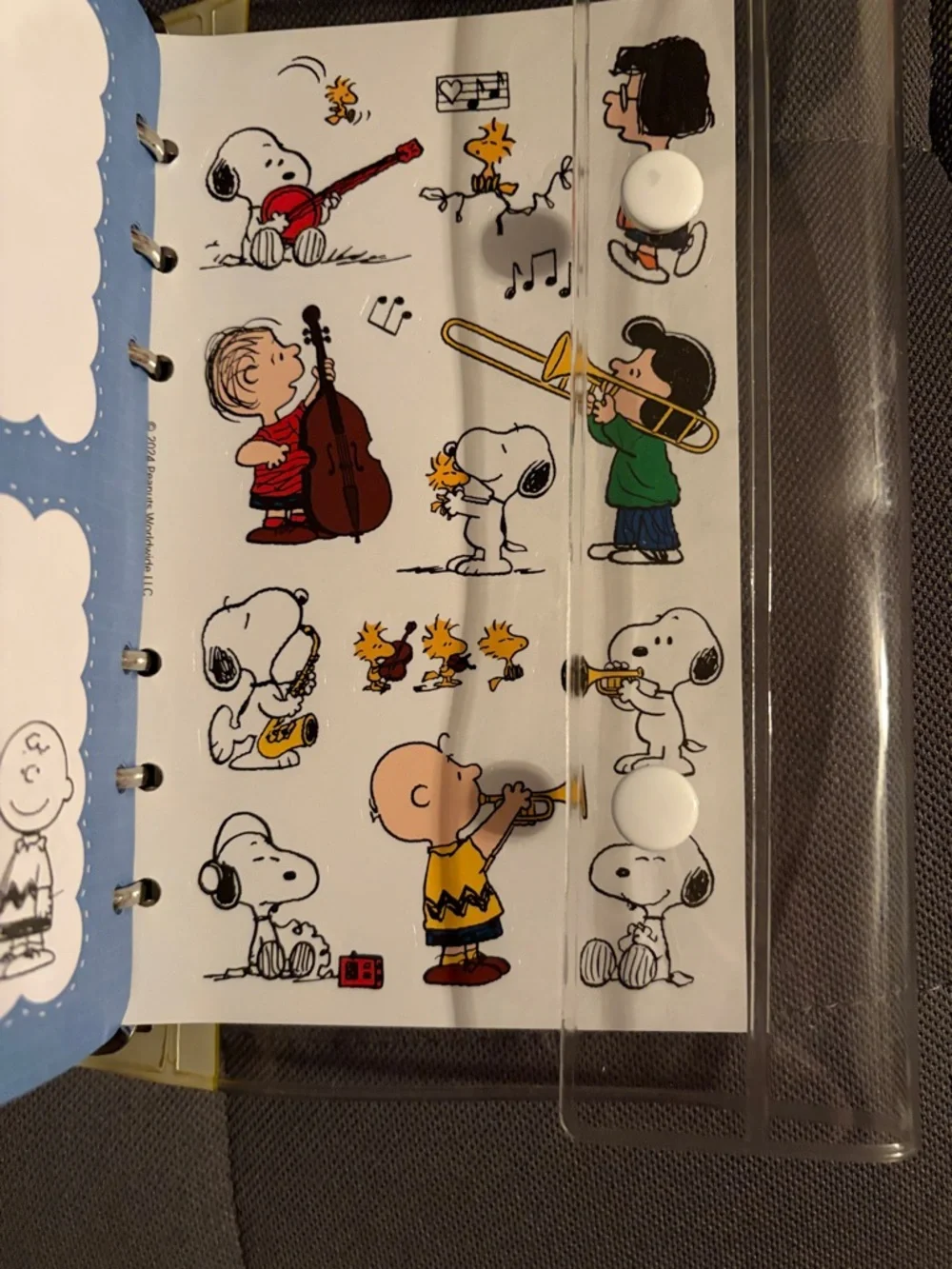 Peanuts Vinyl Snoopy Mini Binder